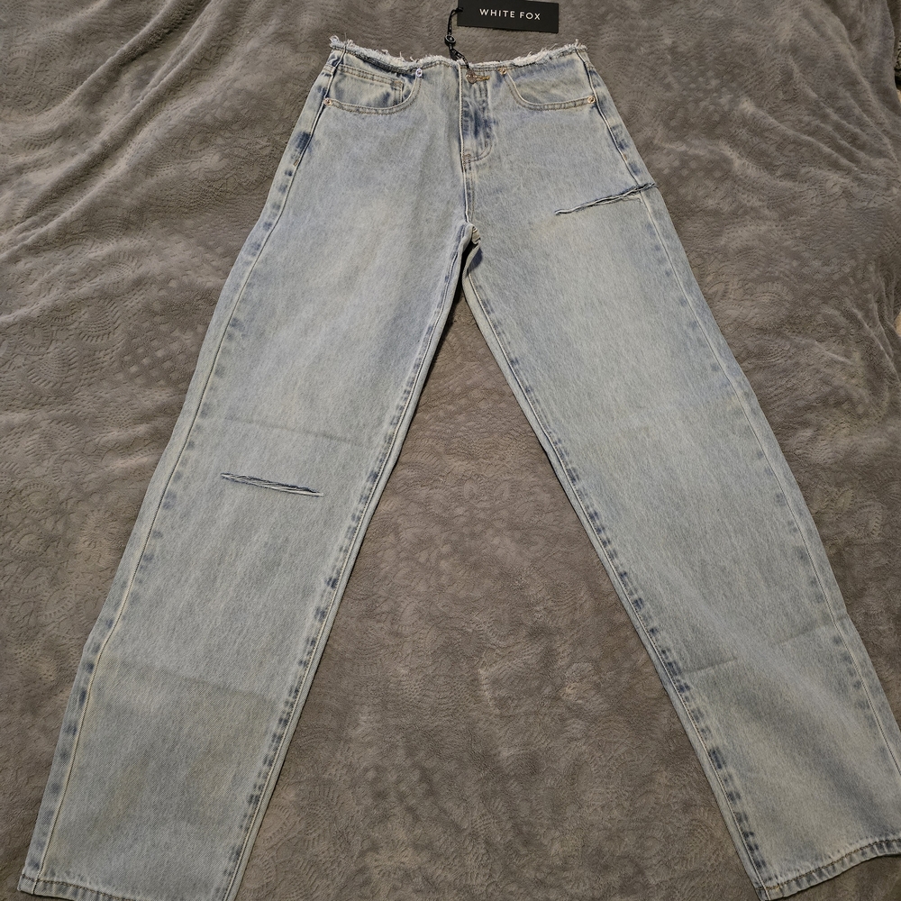 NWT White Fox Boutique Light Blue Straight Leg Jeans XXS